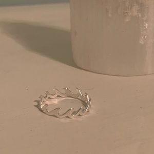 Wave ring